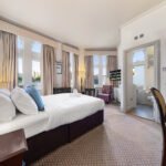 Deluxe Double Room with Castle View - Harte & Garter Hotel