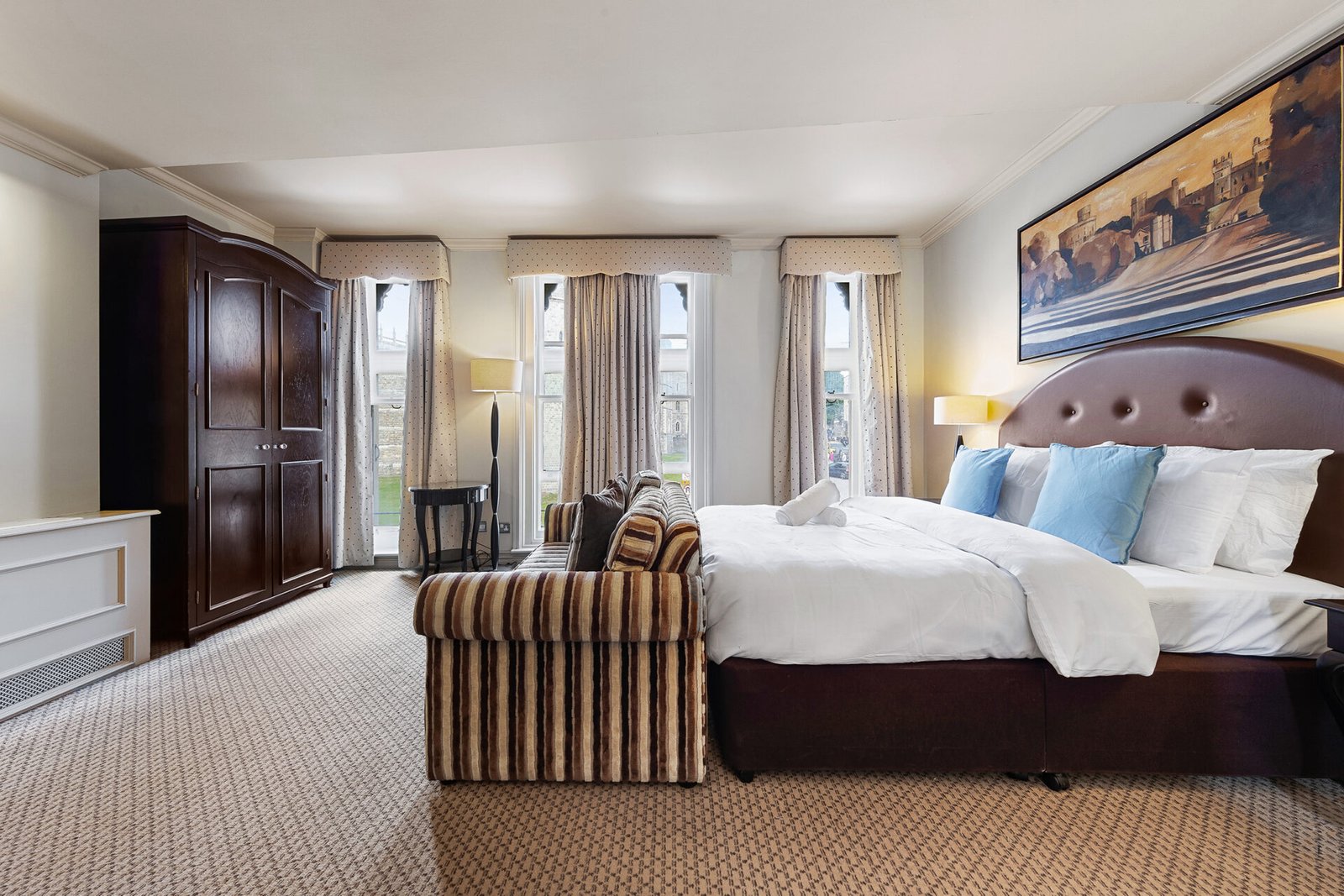 Deluxe Room for Four with Castle View